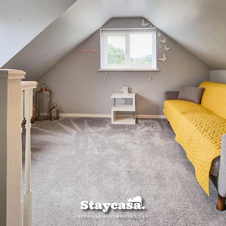 Отель Tranquil Annex With Hidden In Beautiful Setting Bredbury Экстерьер фото