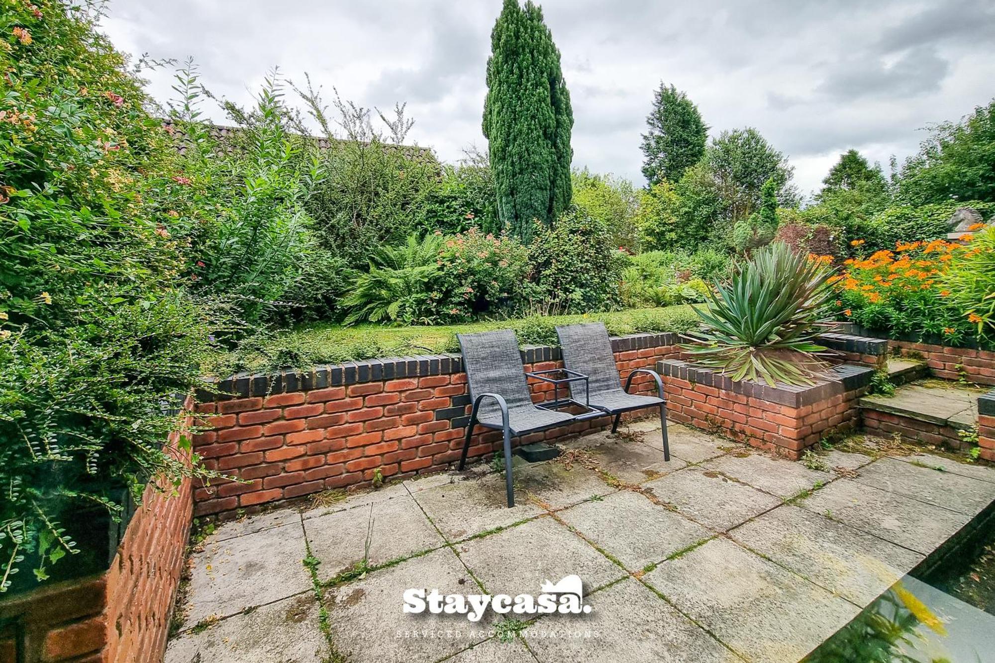 Отель Tranquil Annex With Hidden In Beautiful Setting Bredbury Экстерьер фото